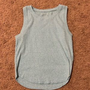 blue tank top